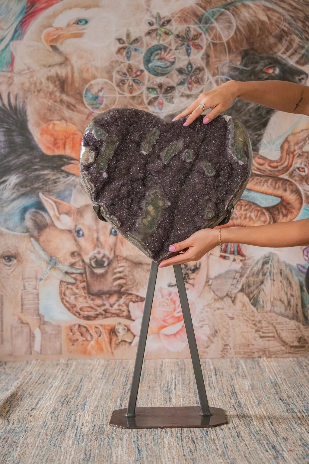 Uruguayan Amethyst Heart Collectors Piece (3 Foot) - Amethyst Goddess
