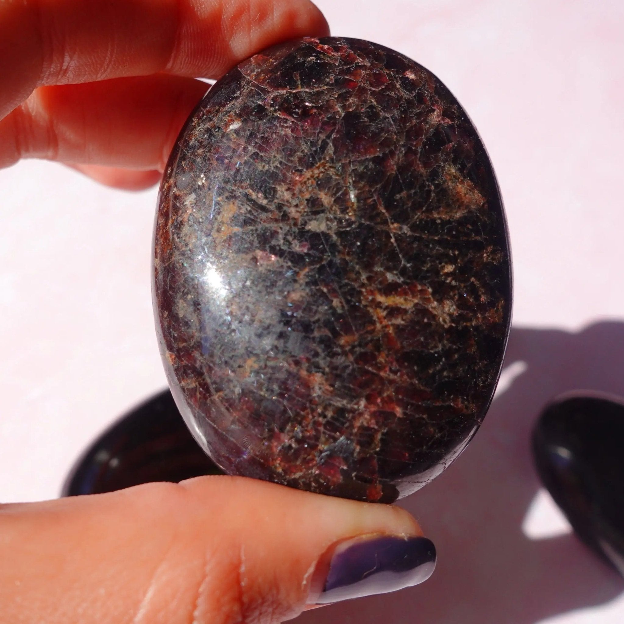 Garnet Palm Stones - Amethyst Goddess