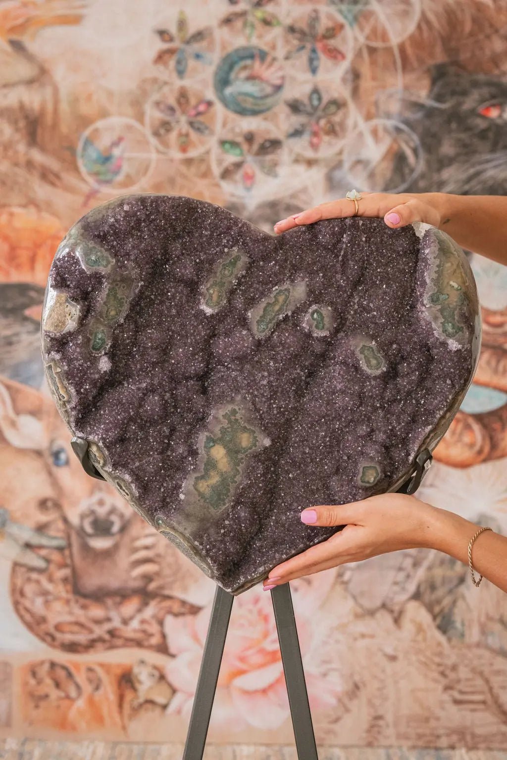 Uruguayan Amethyst Heart Collectors Piece (3 Foot) - Amethyst Goddess