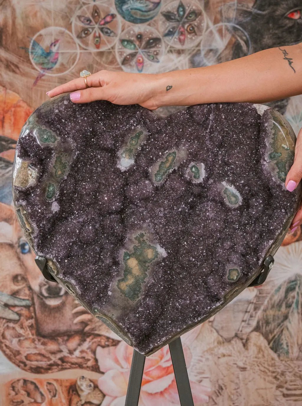 Uruguayan Amethyst Heart Collectors Piece (3 Foot) - Amethyst Goddess